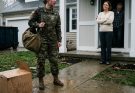 I RETURNED FROM THE BRUTALITY OF WAR CRAVING PEACE, BUT FOUND MY MOTHER’S TREASURES DUMPED IN THE MUD AND A LAUGHING STEPMOTHER. I CONFRONTED HER, BUT SHE WAS UNDETERRED. THE HIDDEN STORY THAT REMAINS UNTOLD?